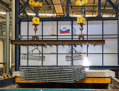 目前可以保證熱鍍鋅設(shè)備良好的性能因素都有哪些方面呢？